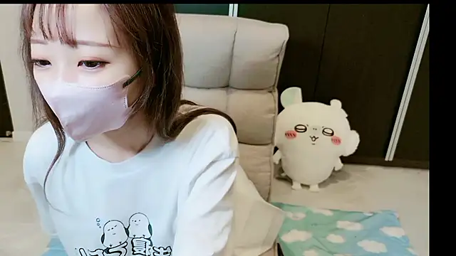 MIZUHO 05 online show from November 16, 2025, 1:27 pm