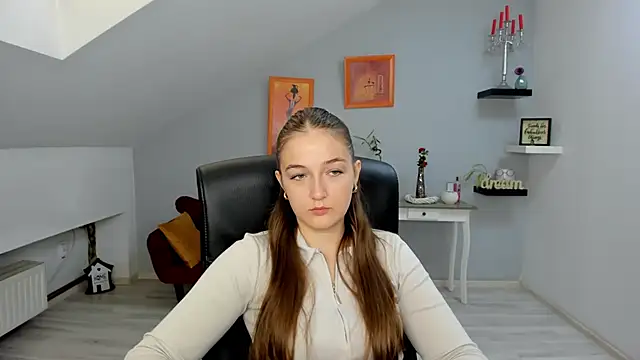 Snapshot of AnneWilsonn chatting on October 22, 2025, 10:47 am AnneWilsonn online show from October 22, 2025, 10:47 am