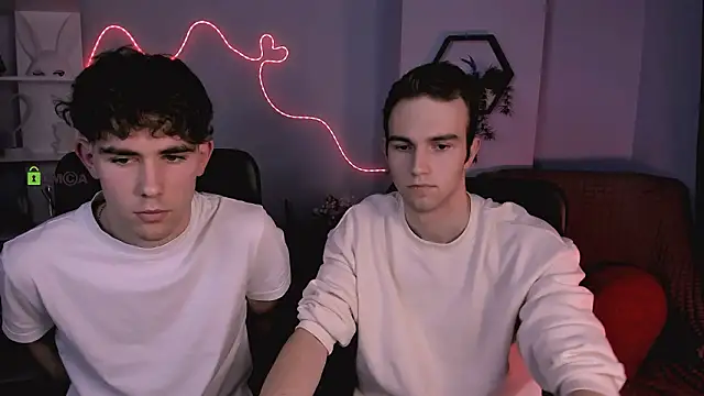 astren villo online show from February 2, 2026, 1:54 pm