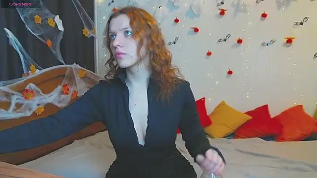 Snapshot of MeganNewCat chatting on October 30, 2025, 1:20 pm MeganNewCat online show from October 30, 2025, 1:20 pm