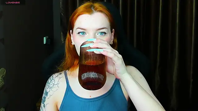 MeganNewCat online show from April 17, 2026, 7:49 pm