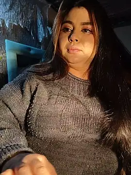 Snapshot of EliaStone05 chatting on December 19, 2025, 6:27 am EliaStone05 online show from December 19, 2025, 6:27 am