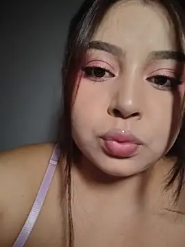 Snapshot of EliaStone05 chatting on March 1, 2026, 9:15 pm EliaStone05 online show from March 1, 2026, 9:15 pm