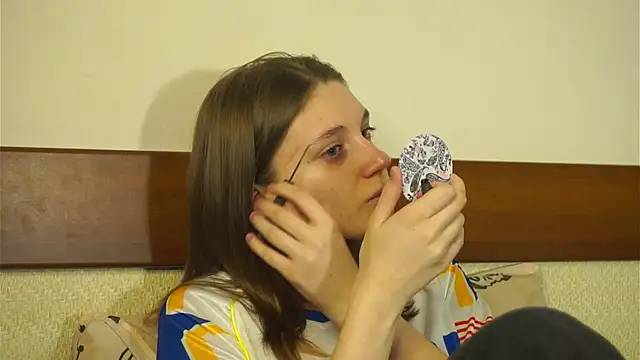 Snapshot of RoslynArcuo chatting on December 3, 2025, 8:08 pm RoslynArcuo online show from December 3, 2025, 8:08 pm