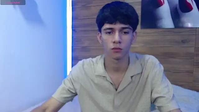 Snapshot of AmethystShadow17 chatting on October 18, 2025, 1:02 pm AmethystShadow17 online show from October 18, 2025, 1:02 pm