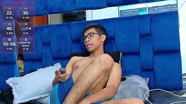 Snapshot of Desire4Duo chatting on November 4, 2025, 1:26 pm Desire4Duo online show from November 4, 2025, 1:26 pm