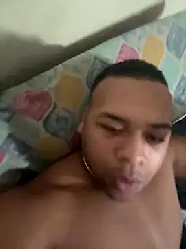 Snapshot of Elsoldado1 chatting on October 13, 2025, 9:27 pm Elsoldado1 online show from October 13, 2025, 9:27 pm