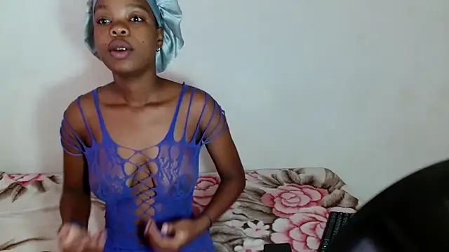 SexyLatoya05 online show from November 29, 2025, 5:18 am