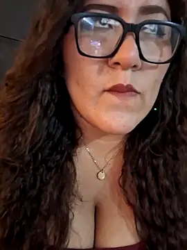 Snapshot of sol093 chatting on February 6, 2026, 9:11 pm sol093 online show from February 6, 2026, 9:11 pm