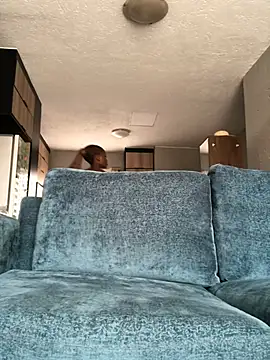 TinyThick online show from January 19, 2026, 1:37 pm