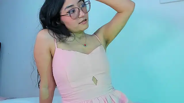 Snapshot of bellapixie chatting on October 15, 2025, 7:44 pm bellapixie online show from October 15, 2025, 7:44 pm