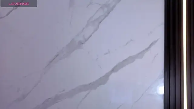 Snapshot of Alisson_brown1_ chatting on October 30, 2025, 8:17 pm Alisson brown1  online show from October 30, 2025, 8:17 pm