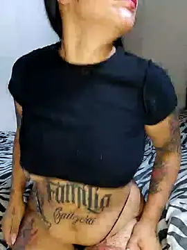 Snapshot of impia-69 chatting on February 9, 2026, 4:27 pm impia-69 online show from February 9, 2026, 4:27 pm