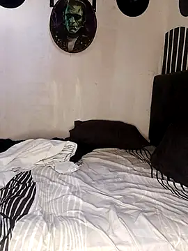 Snapshot of impia-69 chatting on March 16, 2026, 2:10 pm impia-69 online show from March 16, 2026, 2:10 pm