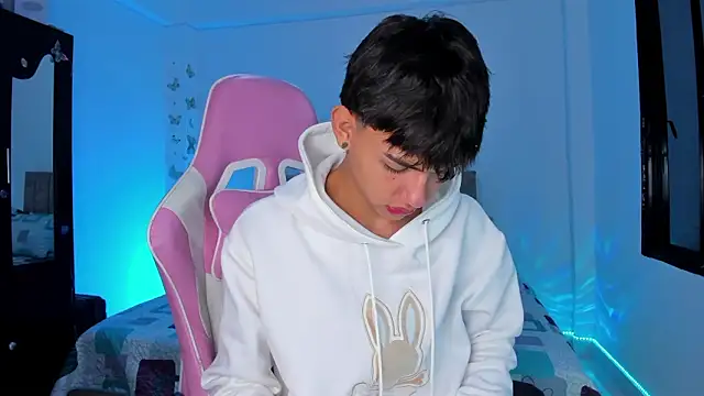 Axel Cody  online show from March 5, 2026, 11:29 am