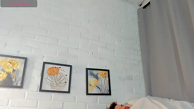 Snapshot of MATEO_HUNTER chatting on February 14, 2026, 8:36 am MATEO HUNTER online show from February 14, 2026, 8:36 am