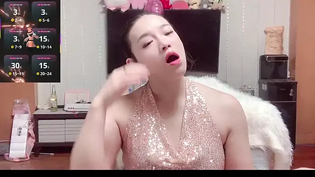 Snapshot of Mimi-777 chatting on November 20, 2025, 7:14 pm Mimi-777 online show from November 20, 2025, 7:14 pm