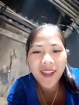 Snapshot of Lyssa-a chatting on November 12, 2025, 2:04 am Lyssa-a online show from November 12, 2025, 2:04 am