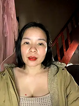 Snapshot of Listen-ly chatting on November 20, 2025, 2:51 pm Listen-ly online show from November 20, 2025, 2:51 pm