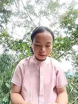 Snapshot of Nguyet2k4 chatting on November 19, 2025, 6:13 am Nguyet2k4 online show from November 19, 2025, 6:13 am