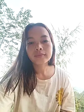 Nguyet2k4 online show from April 10, 2026, 11:01 pm