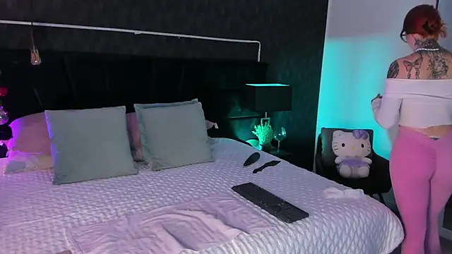 Snapshot of mariianna_lopez_ chatting on March 6, 2025, 11:47 am mariianna lopez  online show from March 6, 2025, 11:47 am