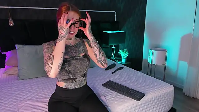 Snapshot of mariianna_lopez_ chatting on March 19, 2025, 11:50 am mariianna lopez  online show from March 19, 2025, 11:50 am