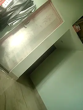 Snapshot of Vickyins480000 chatting on December 17, 2025, 10:09 am Vickyins480000 online show from December 17, 2025, 10:09 am