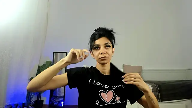 ReneeVoss online show from March 10, 2026, 3:54 am