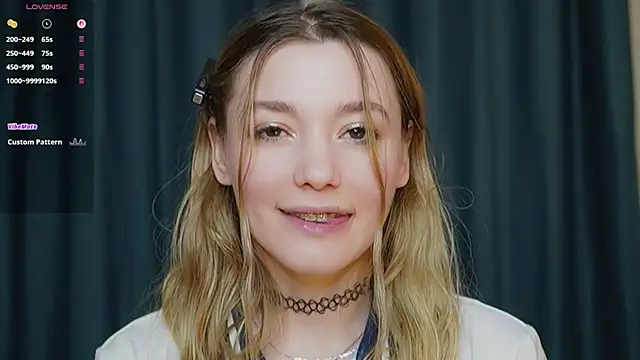 Snapshot of StarryMary chatting on November 22, 2025, 9:02 pm StarryMary online show from November 22, 2025, 9:02 pm