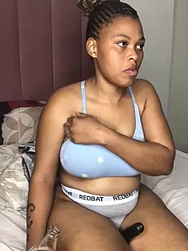 Bubbles156 online show from April 18, 2026, 7:07 pm