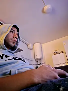 Faculeproso12 online show from December 16, 2025, 12:37 am