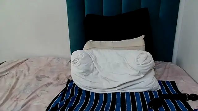 Snapshot of Babyface201 chatting on November 7, 2025, 11:19 pm Babyface201 online show from November 7, 2025, 11:19 pm