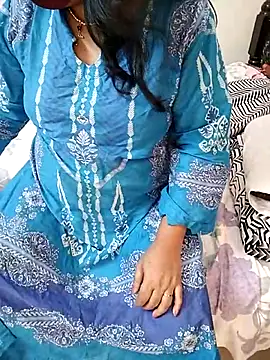 Snapshot of Hot_Boude chatting on October 21, 2025, 8:36 am Hot Boude online show from October 21, 2025, 8:36 am
