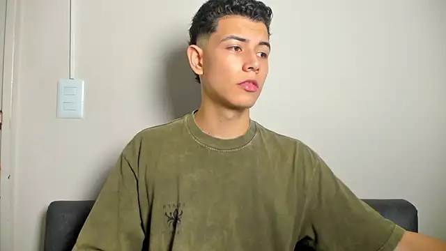 Snapshot of FireGuy_99 chatting on December 19, 2025, 3:25 pm FireGuy 99 online show from December 19, 2025, 3:25 pm