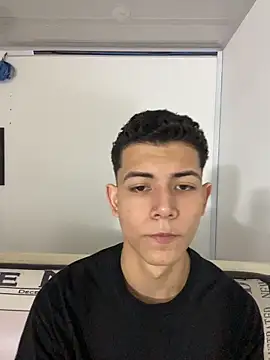 Snapshot of FireGuy_99 chatting on December 22, 2025, 7:14 pm FireGuy 99 online show from December 22, 2025, 7:14 pm