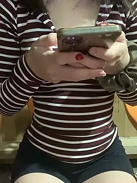 Snapshot of Katy68 chatting on February 9, 2026, 5:44 pm Katy68 online show from February 9, 2026, 5:44 pm