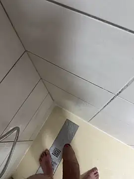 jesuislabb01 online show from April 14, 2026, 4:28 am