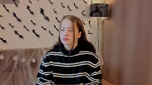 Snapshot of JonDatko chatting on November 2, 2025, 3:22 am JonDatko online show from November 2, 2025, 3:22 am