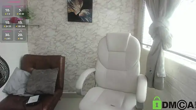 Snapshot of Amara__Hank chatting on November 6, 2025, 5:17 pm Amara Hank online show from November 6, 2025, 5:17 pm