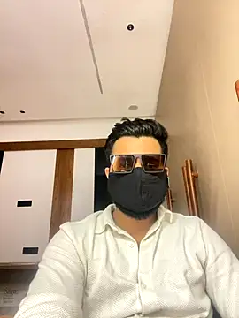 Notme 09 online show from October 21, 2025, 3:33 pm