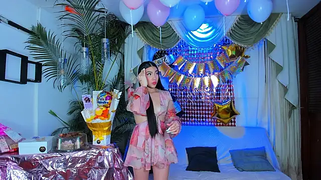 madams worker online show from March 26, 2026, 9:35 pm