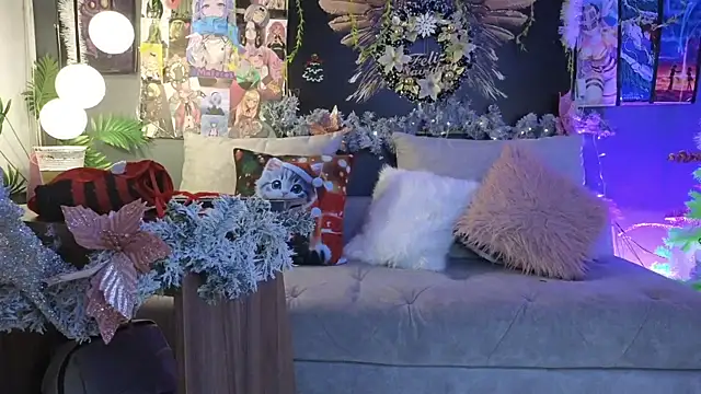 Snapshot of celestesecrett chatting on December 15, 2025, 12:49 am celestesecrett online show from December 15, 2025, 12:49 am