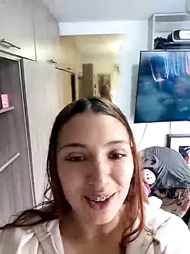 Snapshot of Arianaa_Toro chatting on October 17, 2025, 1:13 pm Arianaa Toro online show from October 17, 2025, 1:13 pm