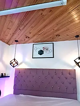 Snapshot of Arianaa_Toro chatting on October 23, 2025, 1:32 pm Arianaa Toro online show from October 23, 2025, 1:32 pm