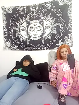 Snapshot of abby_n_emily chatting on November 19, 2025, 12:27 pm abby n emily online show from November 19, 2025, 12:27 pm