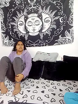 Snapshot of abby_n_emily chatting on October 28, 2025, 12:26 pm abby n emily online show from October 28, 2025, 12:26 pm