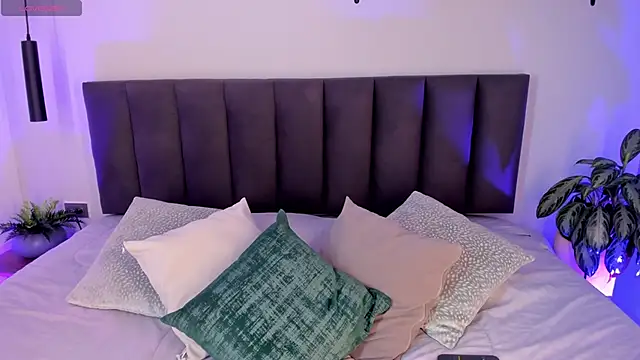 AilanaCortes online show from February 21, 2026, 12:07 pm