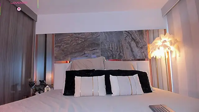 Snapshot of Rashel_Frost_ chatting on November 29, 2025, 8:09 pm Rashel Frost online show from November 29, 2025, 8:09 pm