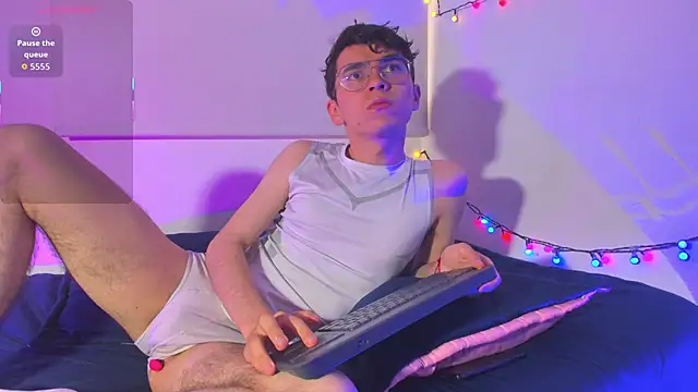 Snapshot of dani_angel_dark chatting on December 16, 2025, 9:41 pm dani angel dark online show from December 16, 2025, 9:41 pm